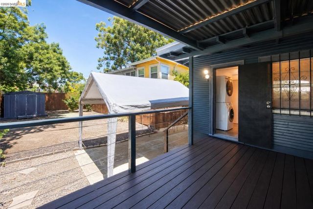 3221 Delaware St, Oakland, CA 94602
