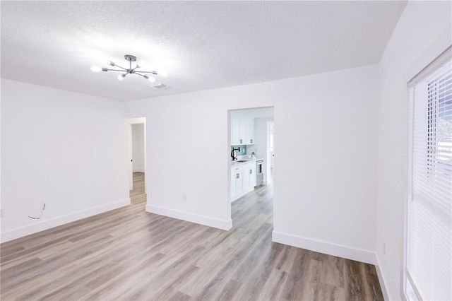 9010 W HAMILTON AVENUE, Tampa, FL 33615