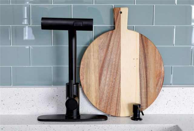 9010 W HAMILTON AVENUE, Tampa, FL 33615