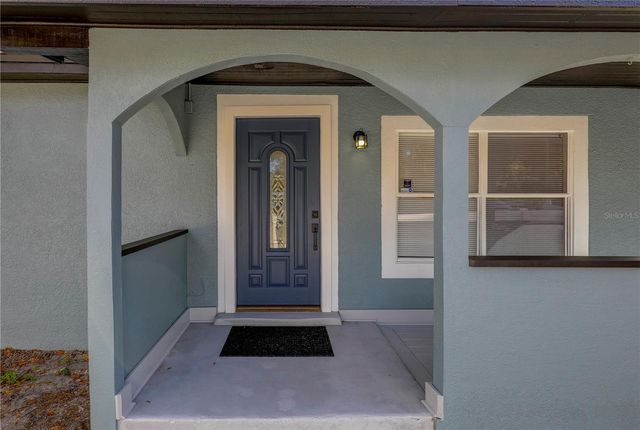 9010 W HAMILTON AVENUE, Tampa, FL 33615