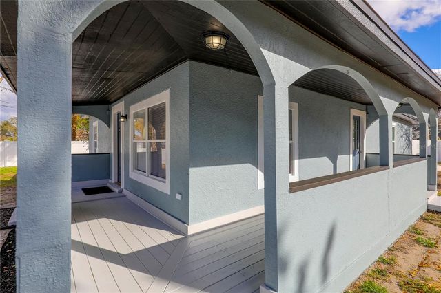 9010 W HAMILTON AVENUE, Tampa, FL 33615