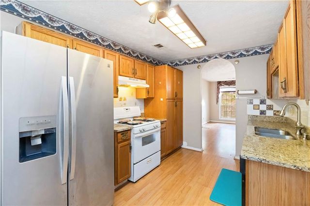 6325 Wedgeview Drive, Tucker, GA 30084