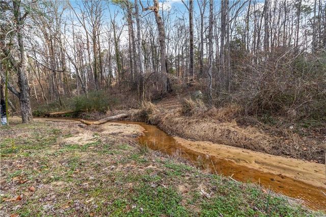 6325 Wedgeview Drive, Tucker, GA 30084