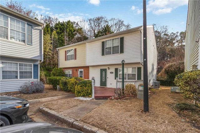 6325 Wedgeview Drive, Tucker, GA 30084