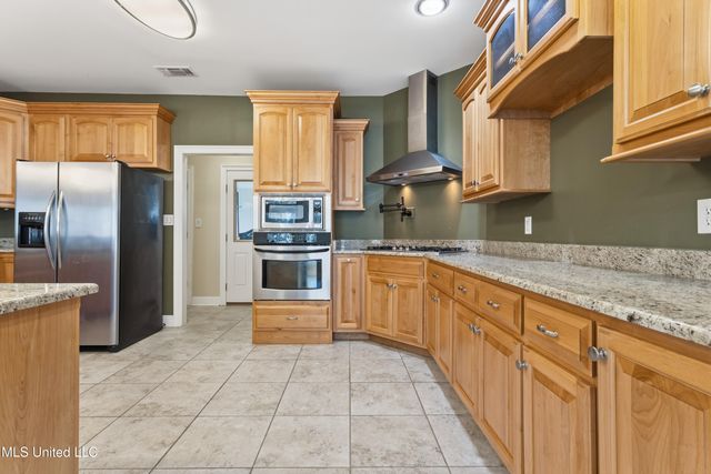 20401 Farm Road, Vancleave, MS 39565