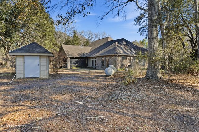 20401 Farm Road, Vancleave, MS 39565