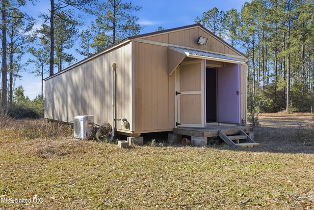 20401 Farm Road, Vancleave, MS 39565