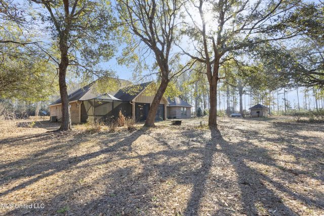 20401 Farm Road, Vancleave, MS 39565