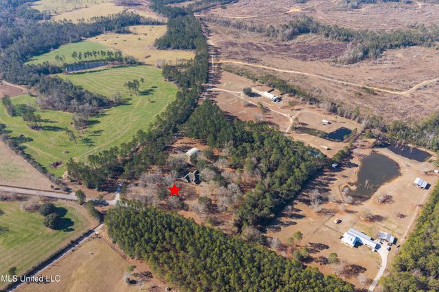 20401 Farm Road, Vancleave, MS 39565