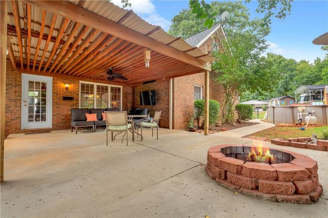 109 Windsong Court, Anderson, SC 29621