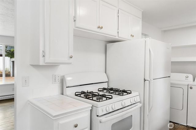9221 -9223 North Lake Drive SW, Lakewood, WA 98498