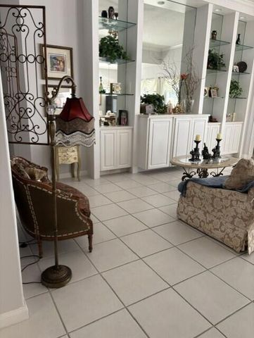 8939 OLDHAM Way, West Palm Beach, FL 33412