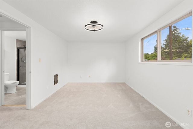 7020 S 120th Place, Seattle, WA 98178