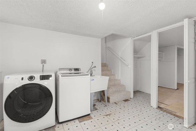 7020 S 120th Place, Seattle, WA 98178