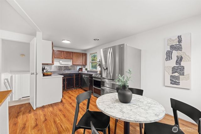 7020 S 120th Place, Seattle, WA 98178