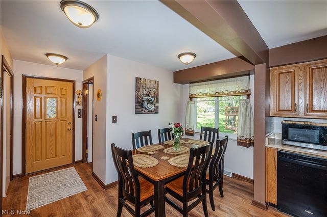 1055 Twilight Drive, Seven Hills, OH 44131