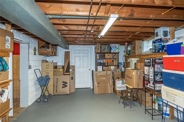 1055 Twilight Drive, Seven Hills, OH 44131