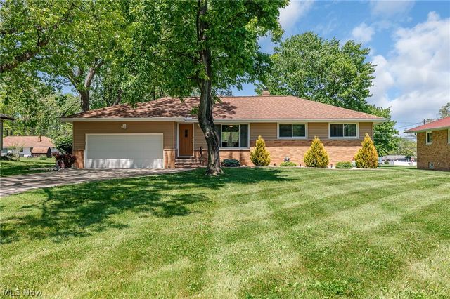 1055 Twilight Drive, Seven Hills, OH 44131