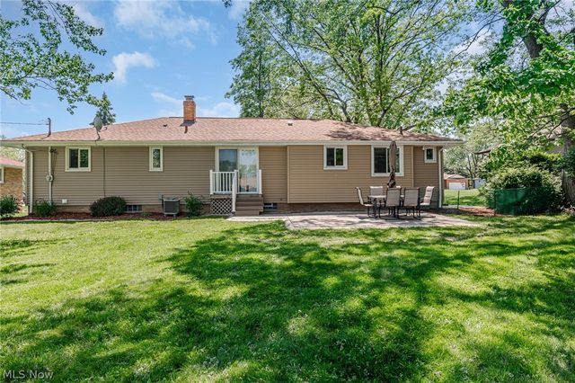 1055 Twilight Drive, Seven Hills, OH 44131