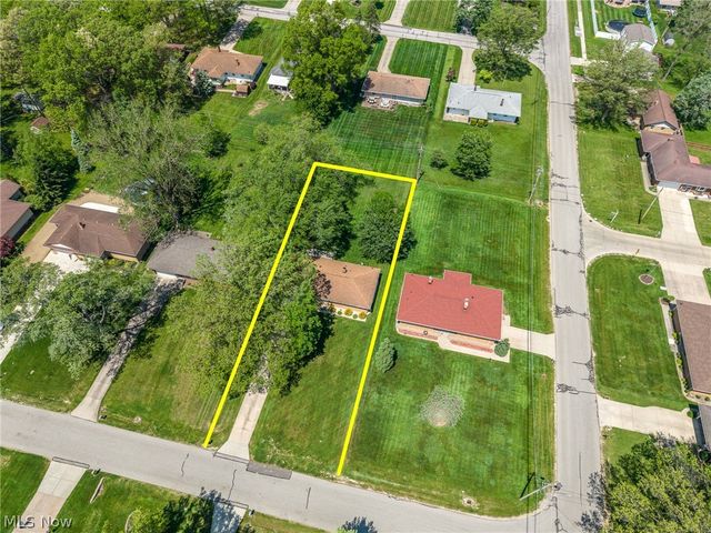 1055 Twilight Drive, Seven Hills, OH 44131