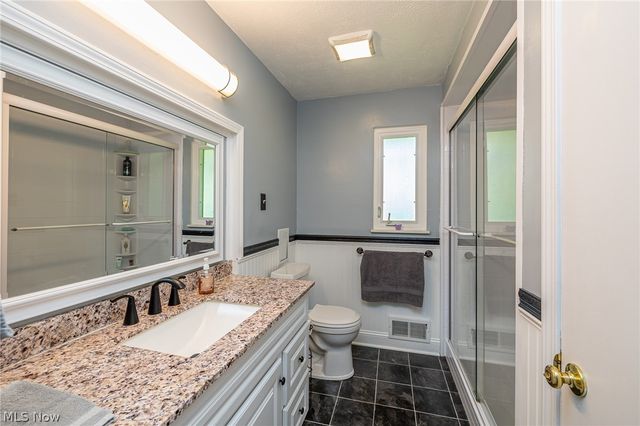 1055 Twilight Drive, Seven Hills, OH 44131