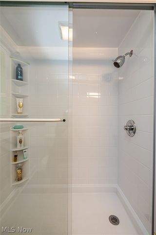 1055 Twilight Drive, Seven Hills, OH 44131