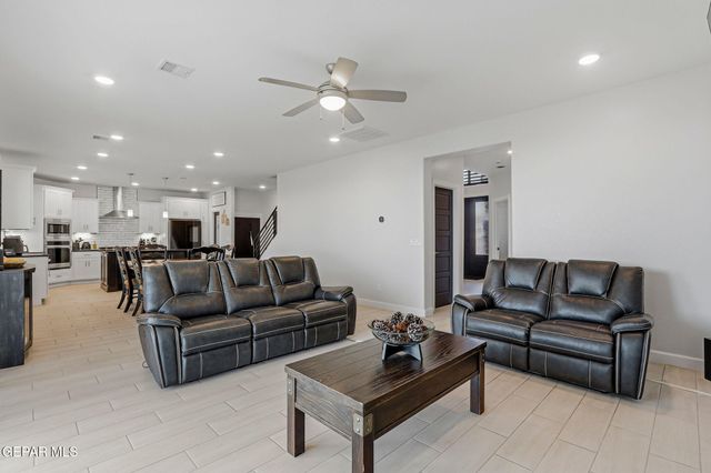 13054 GRANTHAM Lane, El Paso, TX 79928