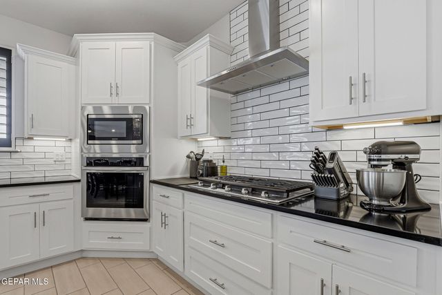 13054 GRANTHAM Lane, El Paso, TX 79928