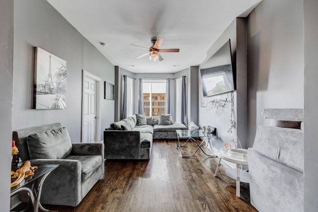 4251 W Jackson Boulevard, Chicago, IL 60624