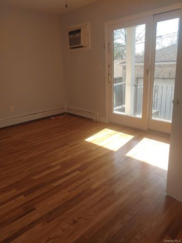 81-12 Commonwealth Boulevard 1, Bellerose, NY 11426