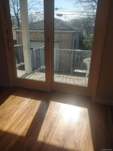 81-12 Commonwealth Boulevard 1, Bellerose, NY 11426