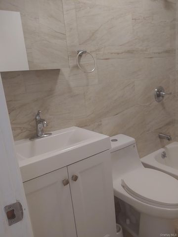 81-12 Commonwealth Boulevard 1, Bellerose, NY 11426