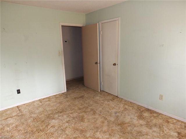 2904 Augusta CIR, Virginia Beach, VA 23453