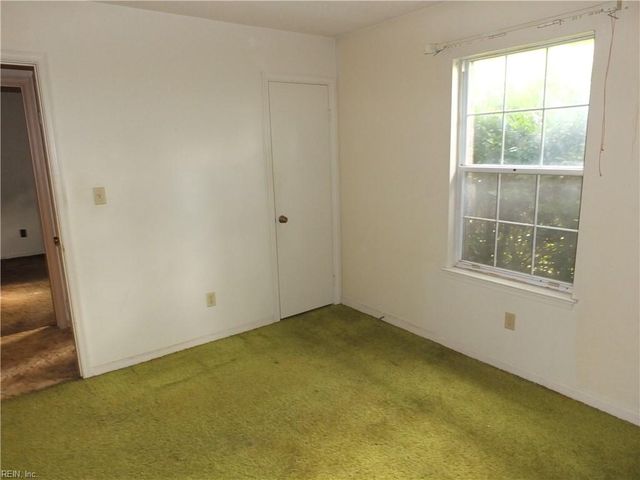 2904 Augusta CIR, Virginia Beach, VA 23453