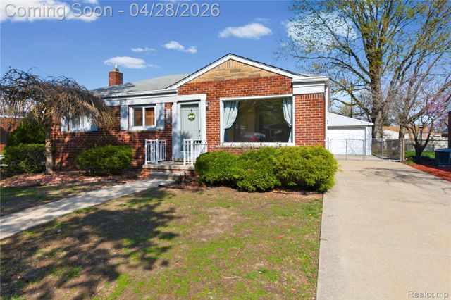 2669 Longmeadow Drive, Trenton, MI 48183