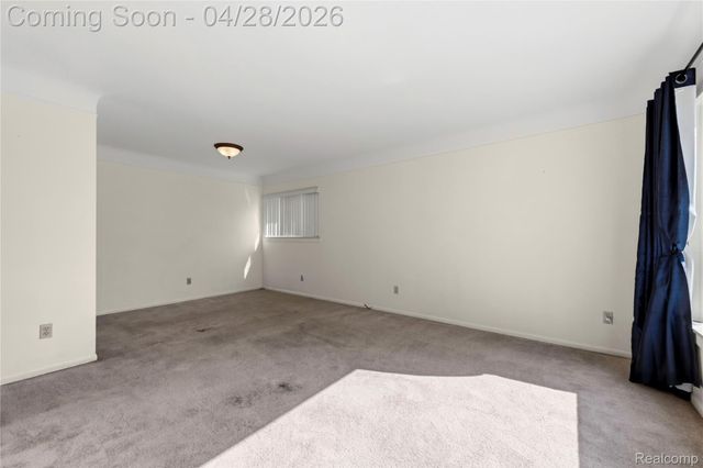 2669 Longmeadow Drive, Trenton, MI 48183