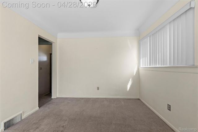 2669 Longmeadow Drive, Trenton, MI 48183