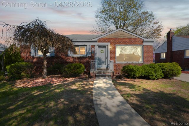 2669 Longmeadow Drive, Trenton, MI 48183