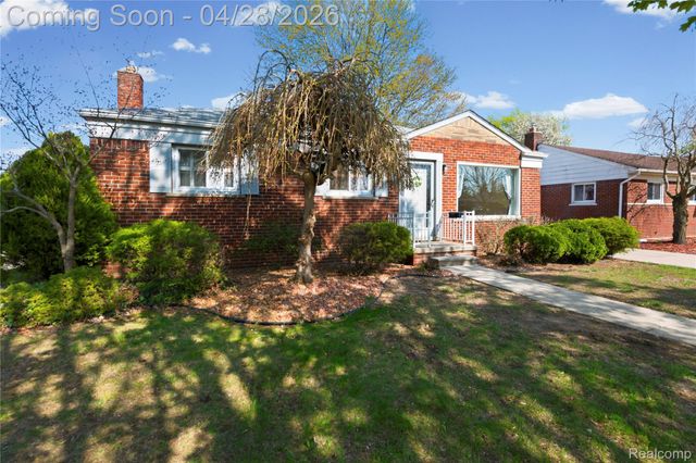 2669 Longmeadow Drive, Trenton, MI 48183