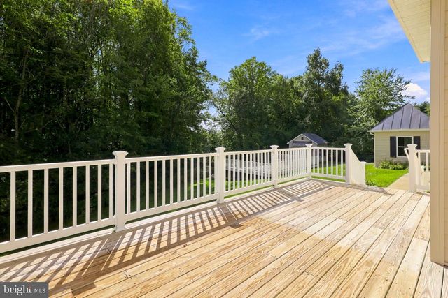 7135 LEEDS MANOR RD, Marshall, VA 20115