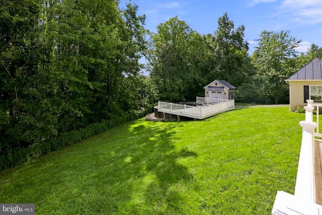 7135 LEEDS MANOR RD, Marshall, VA 20115