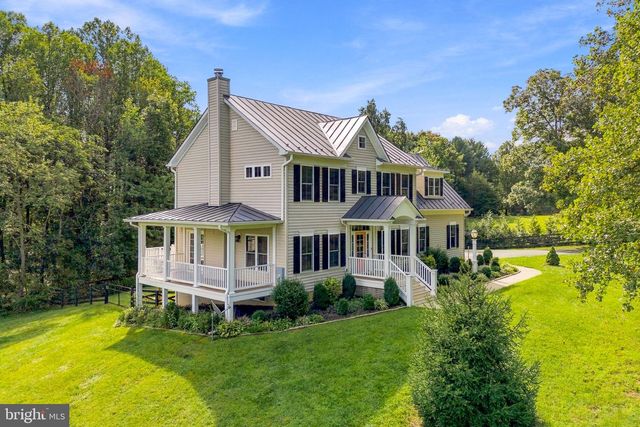 7135 LEEDS MANOR RD, Marshall, VA 20115