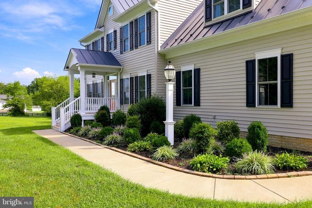 7135 LEEDS MANOR RD, Marshall, VA 20115