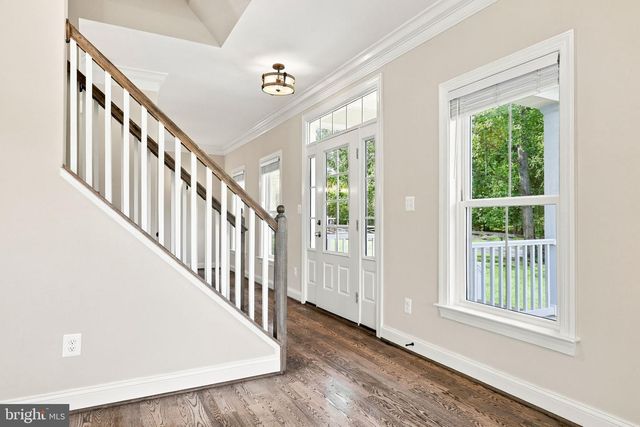 7135 LEEDS MANOR RD, Marshall, VA 20115