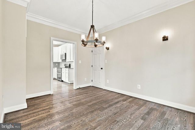 7135 LEEDS MANOR RD, Marshall, VA 20115