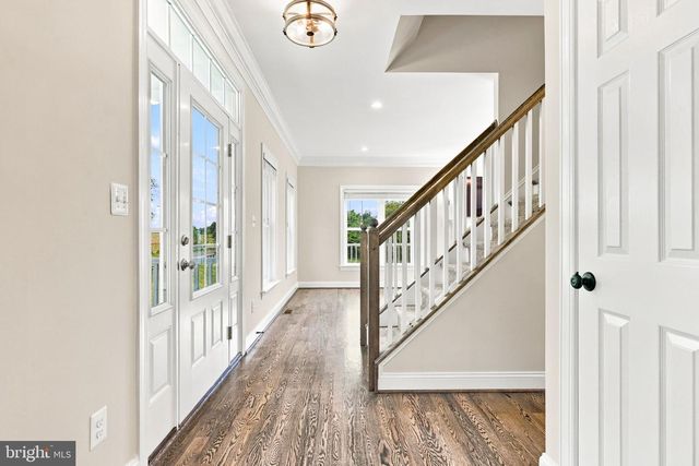 7135 LEEDS MANOR RD, Marshall, VA 20115