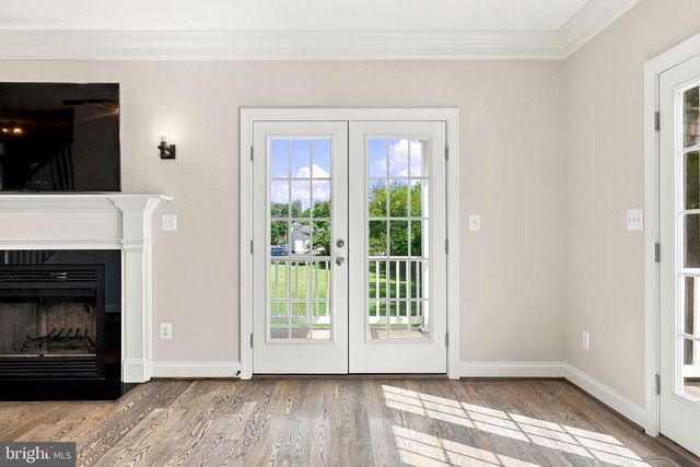 7135 LEEDS MANOR RD, Marshall, VA 20115