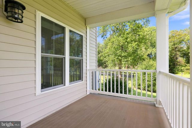 7135 LEEDS MANOR RD, Marshall, VA 20115