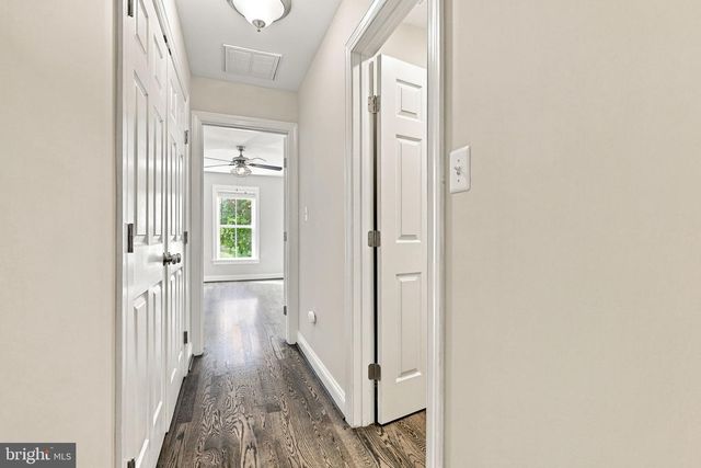 7135 LEEDS MANOR RD, Marshall, VA 20115