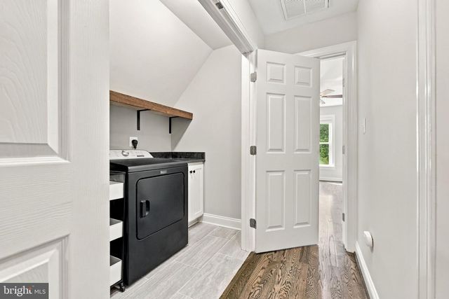 7135 LEEDS MANOR RD, Marshall, VA 20115